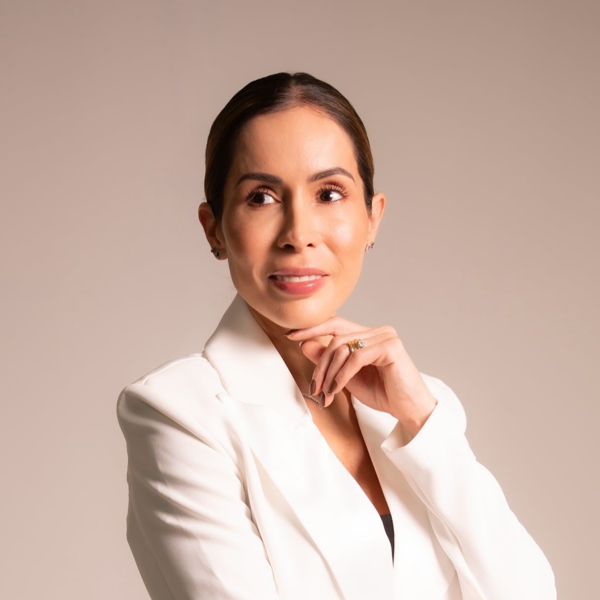 Dra. Sindy Claro
